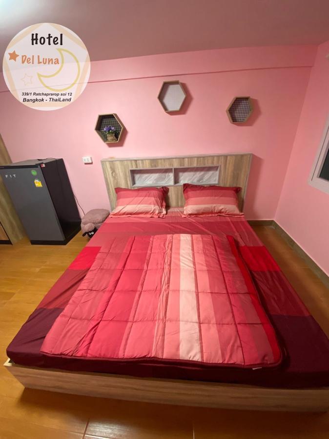 בנגקוק Hotel Del Luna מראה חיצוני תמונה
